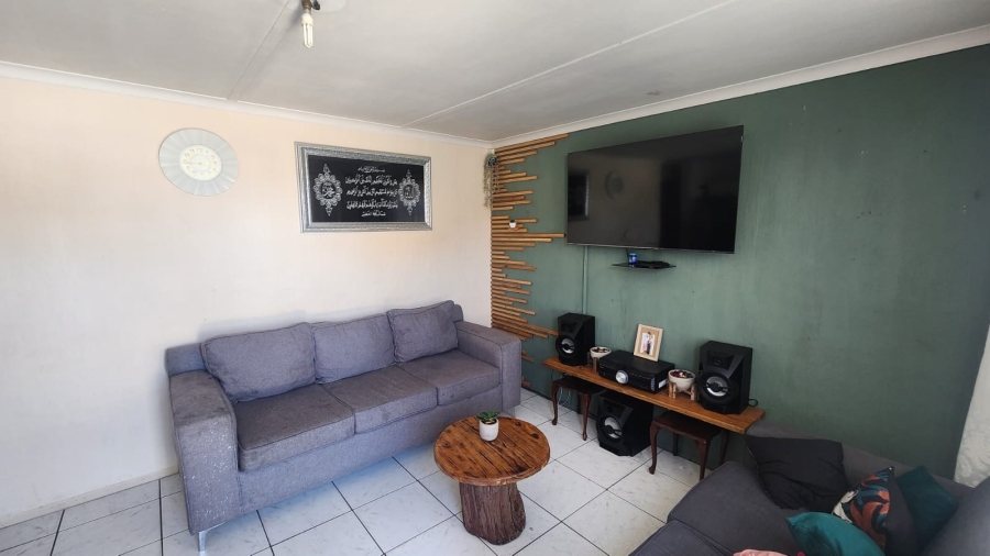 2 Bedroom Property for Sale in Portlands Western Cape